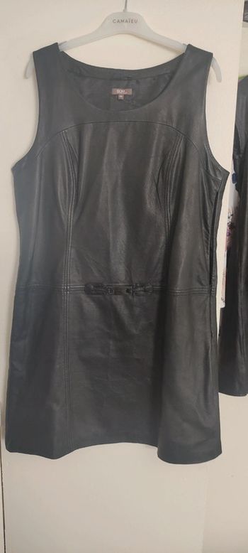 Robe en vrai cuir