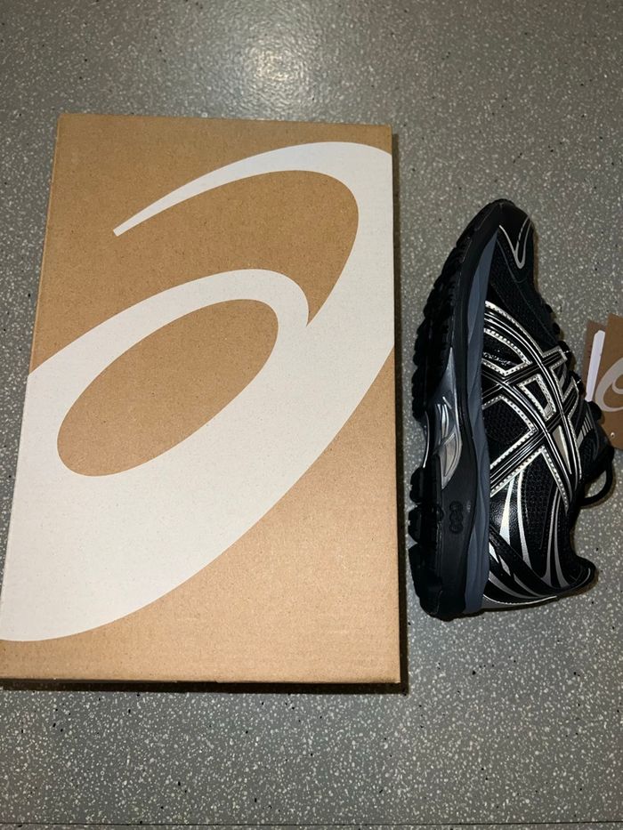 ASICS Gel-Sekiran neuves avec boîte – Taille 40 - photo numéro 2