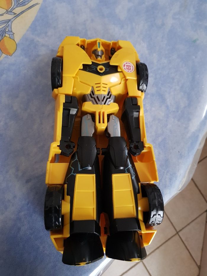 Voiture transformer - photo numéro 2