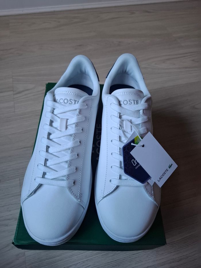 Baskets Lacoste Classic  t.42  100%Cuir, Neuf jamais porte valeur 145€ - photo numéro 3