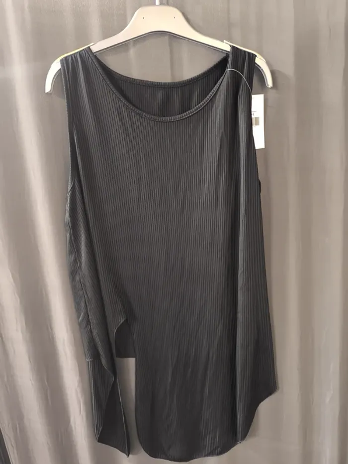 323504 débardeur noir femme L