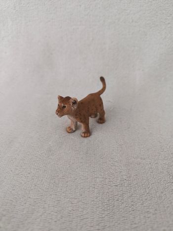 Bébé lionceau Schleich