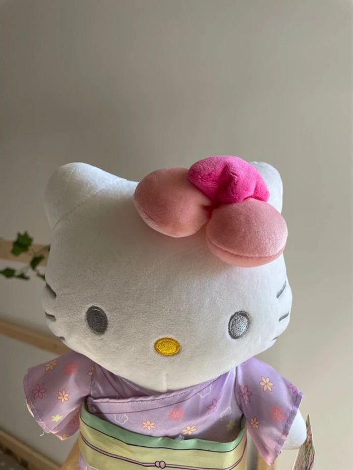 Peluche Hello Kitty sanrio Kimono 👘 - photo numéro 10
