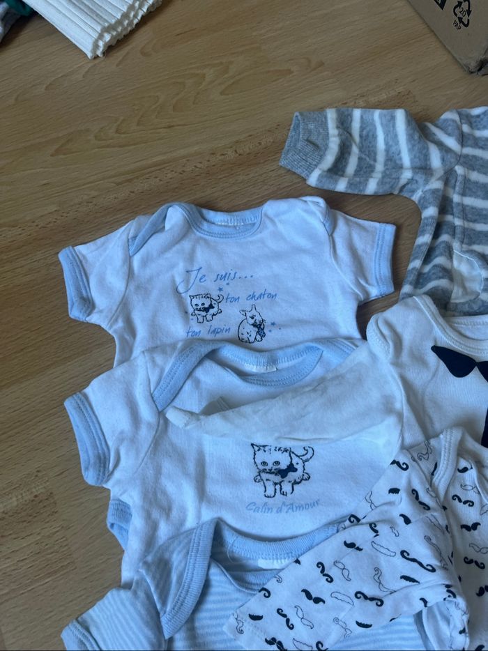 Lot vêtements bébé garçon 1 mois - photo numéro 9