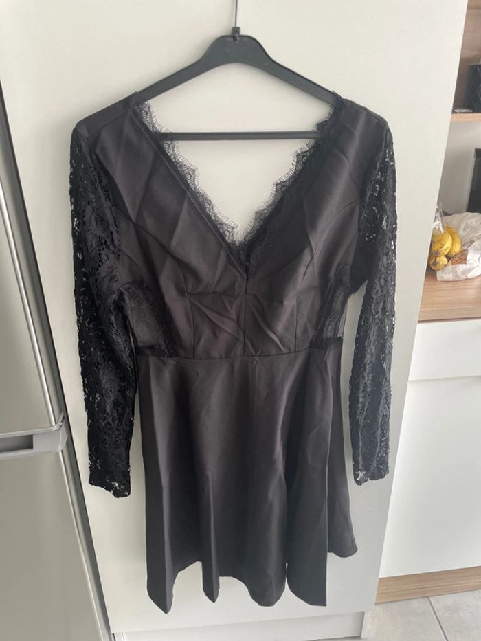 Robe noire femme