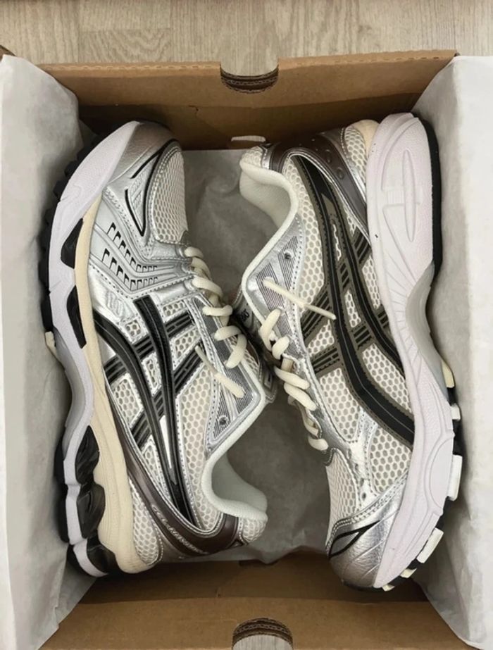 Asics Gel Kayano 14 Taille 41.5 - photo numéro 5