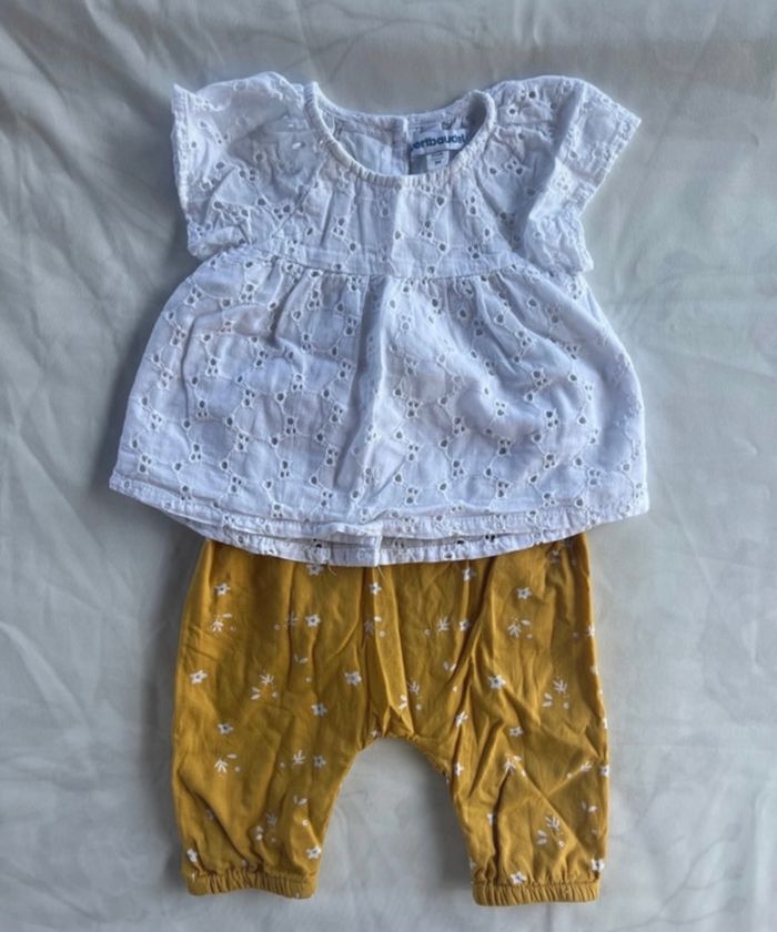 Lot de vêtements bébé fille taille 3 mois - photo numéro 2