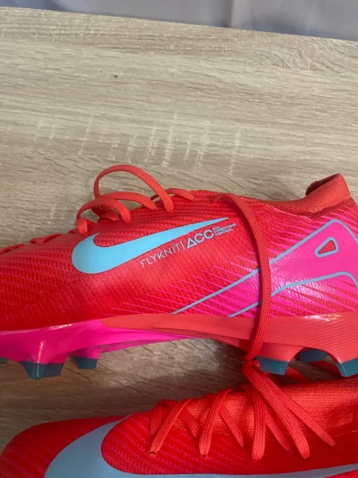 Chaussures de foot pour terrains secs Nike Mercurial Flyknit taille 46 neuve - n1p - photo numéro 3