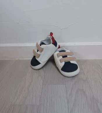 Chaussons basket scratch bébé garçon tape à l'oeil