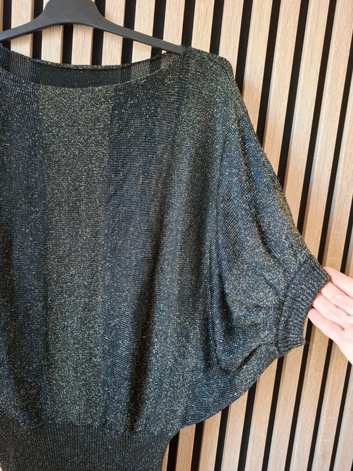 Haut noir fils dorés manches chauves souris T unique - photo numéro 2