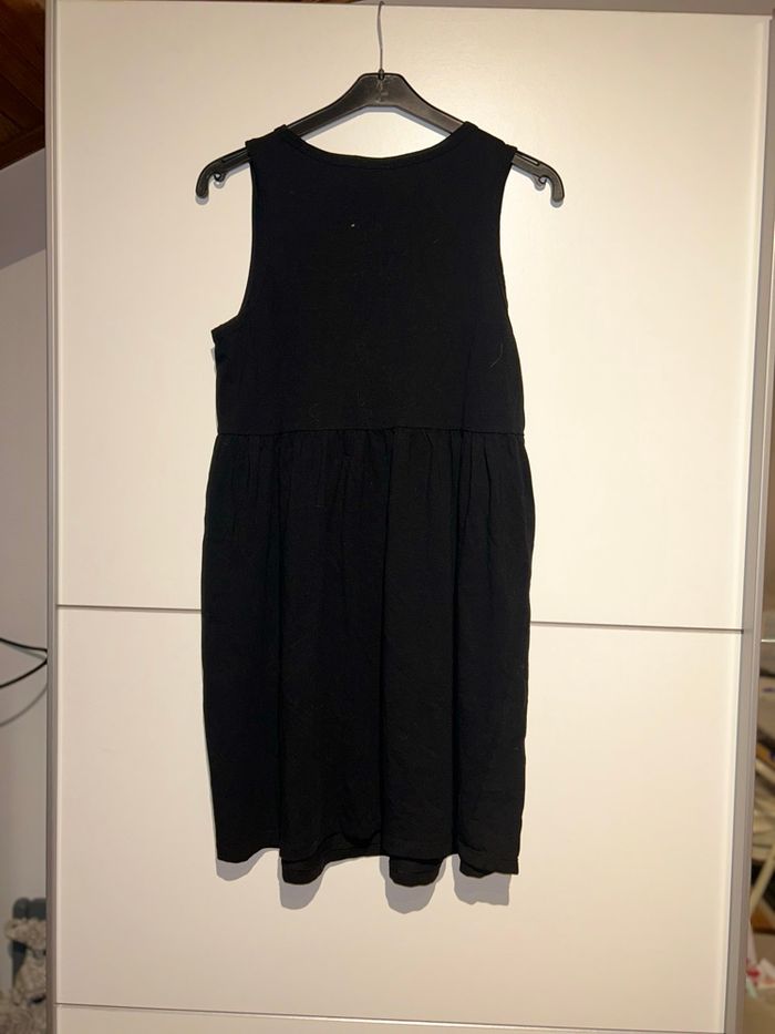 Robe noire H&M Mama maternité – taille M – très bon état - photo numéro 3