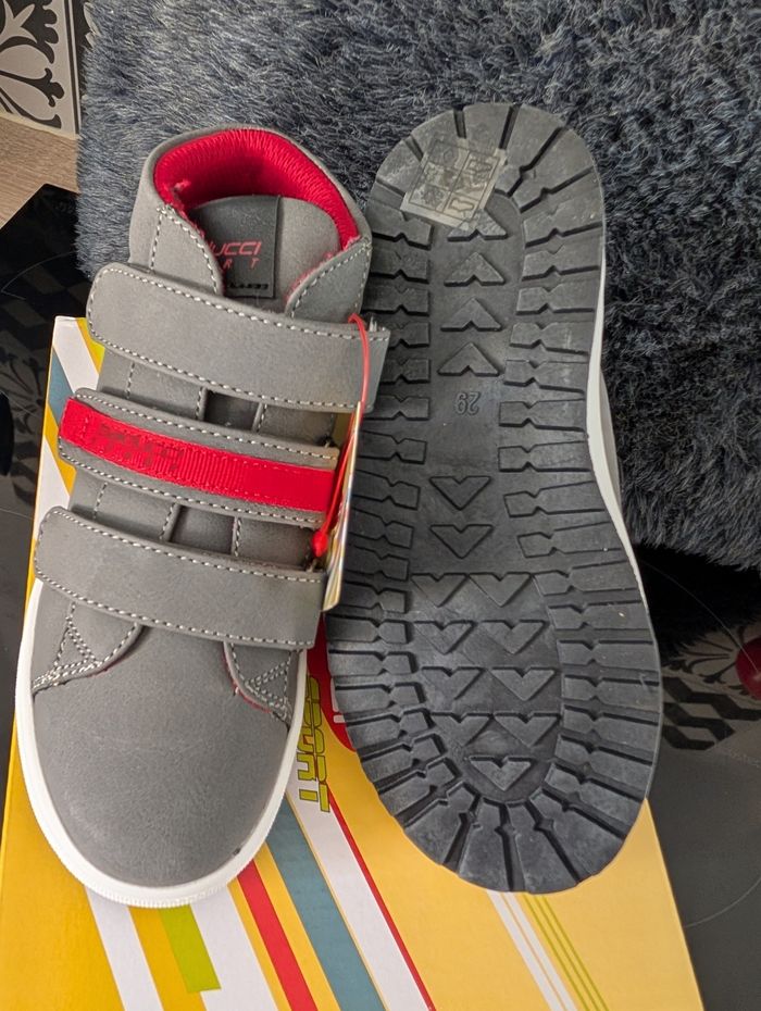 Baskets garçon. Taille 29. Semelle intérieure en cuir. Neuf. Balducci - photo numéro 5