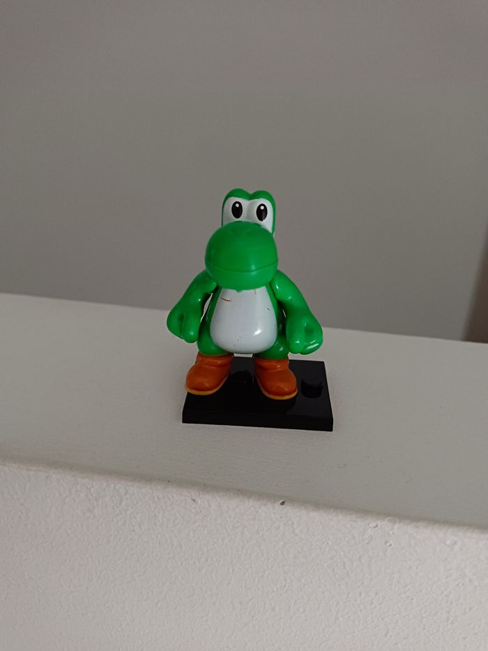 Petite figurine Yoshi