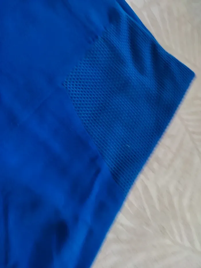 Jupe courte Naf Naf de couleur bleu électrique 40 - photo numéro 2