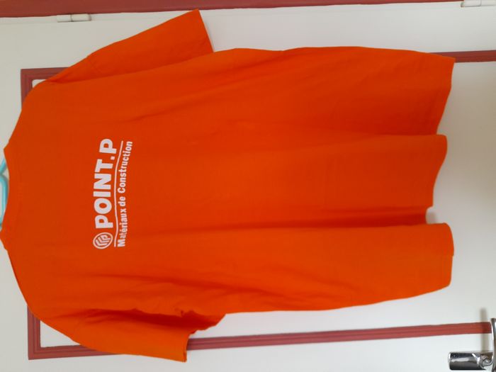 Tee-shirt orange - photo numéro 2
