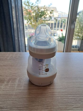 Biberon Easy Strat Anti-collique Mam