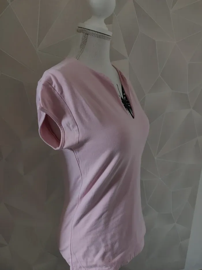 T shirt rose - photo numéro 2