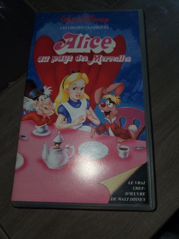 VHS Alice au pays des Merveilles