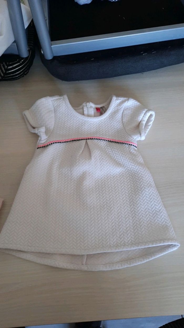 Robe courte
