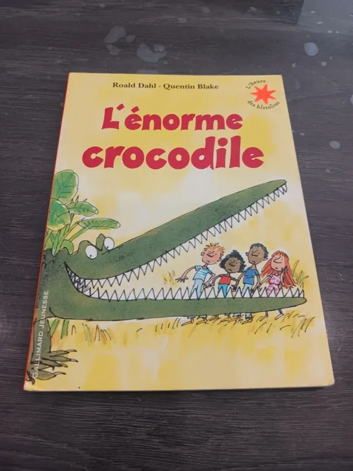L énorme crocodile