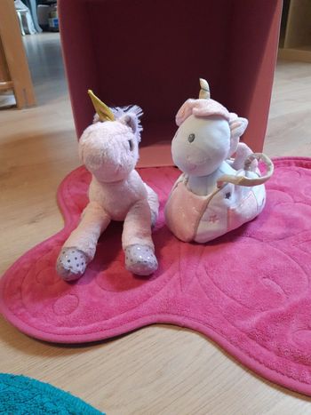 Lot 2 peluches licorne avec petit sac