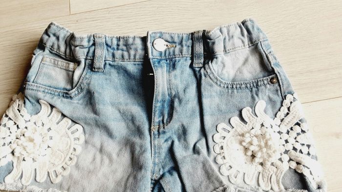 Vêtement fille short court jean bleu broderie Terranova 13ans - photo numéro 3