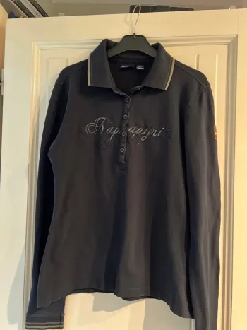 Polo noir