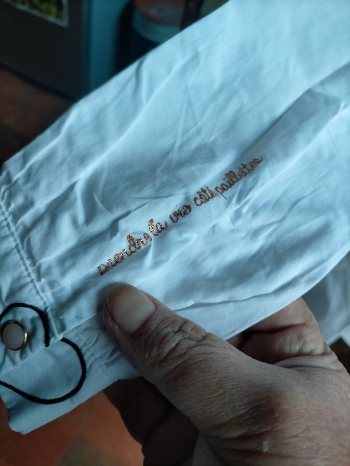 Très belle chemise Catimini 6 ans - photo numéro 4