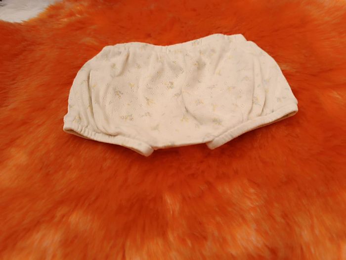 1€ Short bloomer T. 6 mois Kiabi - photo numéro 4