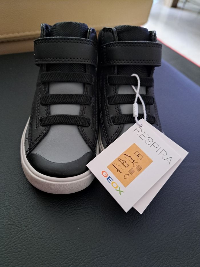 Basket geox pointure 23 neuf - photo numéro 2