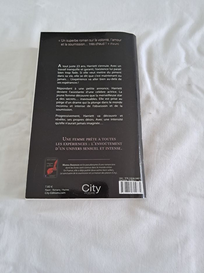 Livre secret d'ombres de Marina Anderson - photo numéro 2