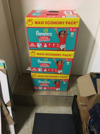 Couches Pampers baby dry pants taille 5