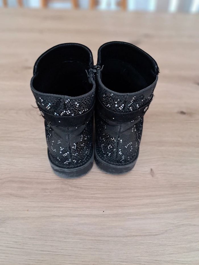 Bottines noires chaussea 33 - photo numéro 4