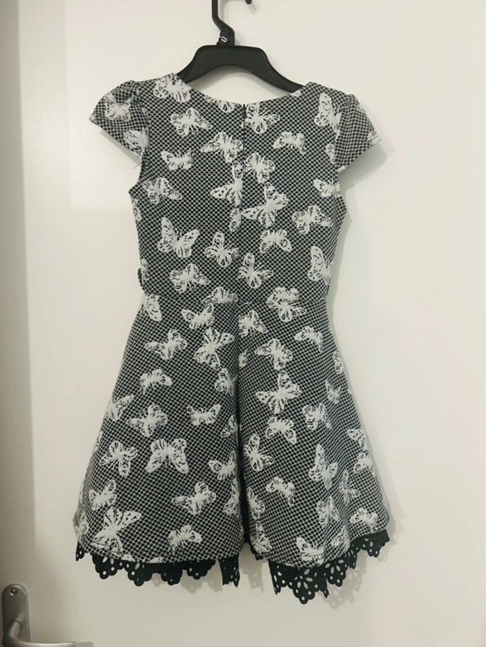 Robe papillon 10 ans - photo numéro 3