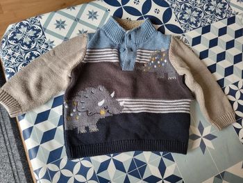 Pull col montant