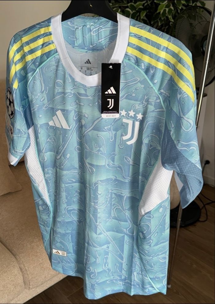 Maillots de foot Juventus Version joueur D.David