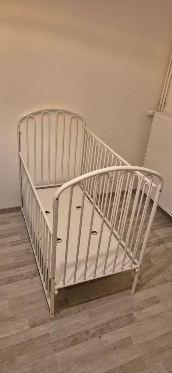 Lit à barreaux bébé - photo numéro 2