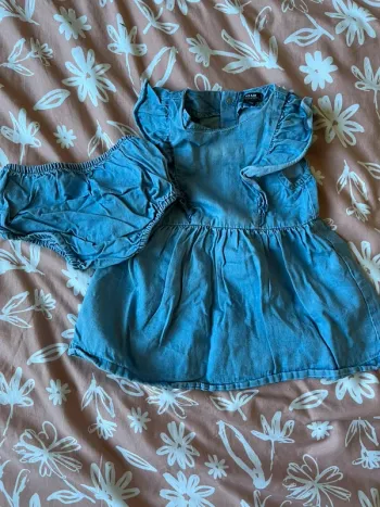Robe en jean kiabi 6 mois