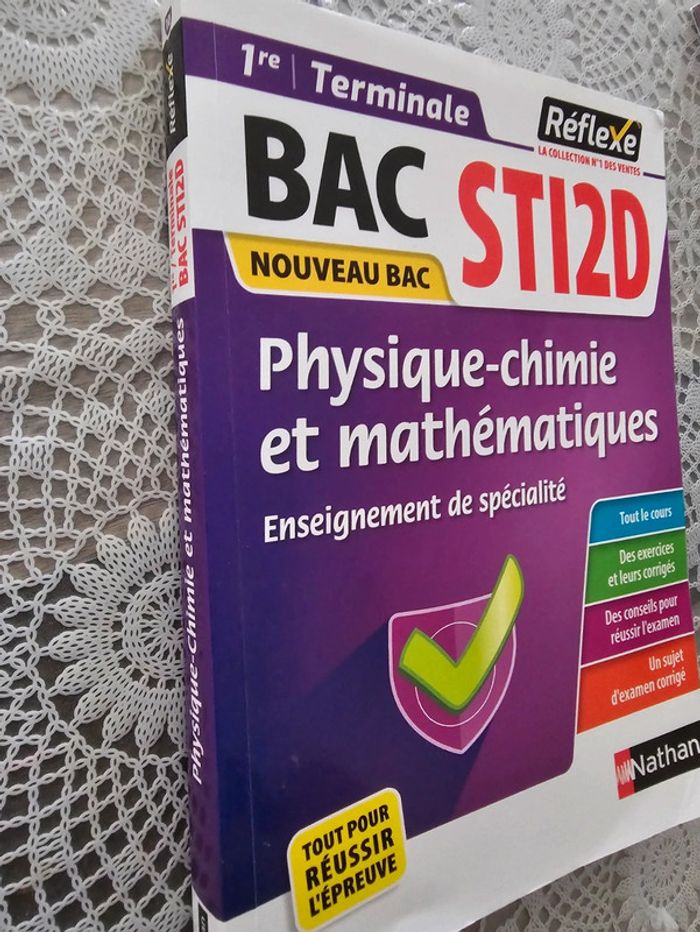 Livre révision physique mathématiques bac 1er et terminale STI2D - photo numéro 2