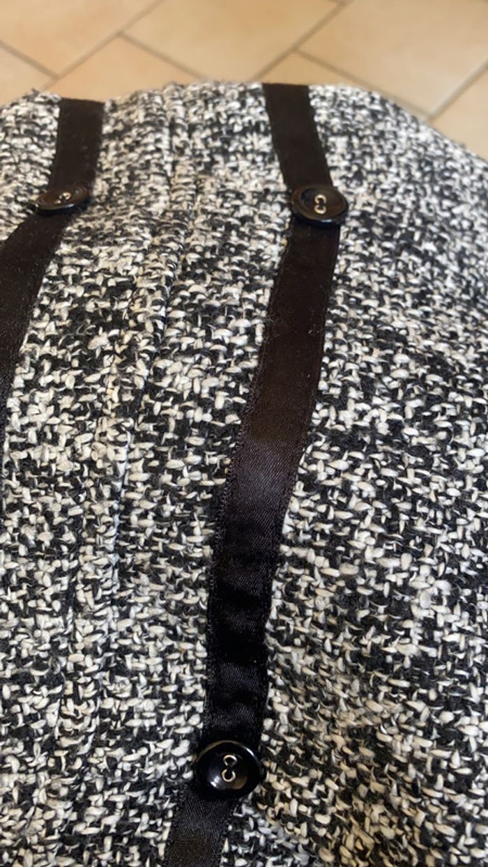 Jupe noire et blanche - photo numéro 3