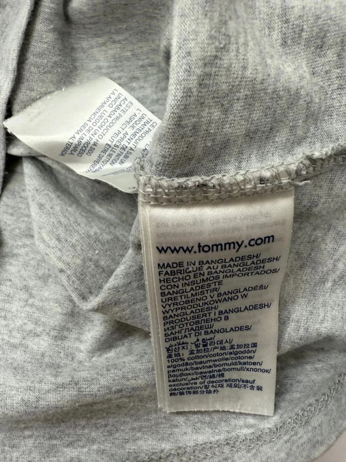 T-shirt Tommy Hilfiger garçon 92 cm gris très bon état - photo numéro 5