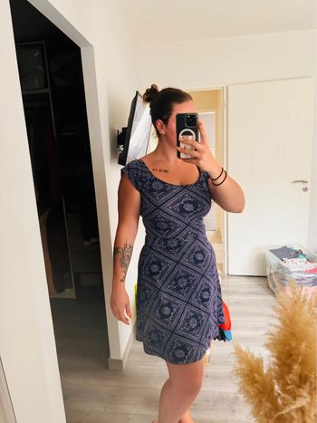 Robe à volants à motifs