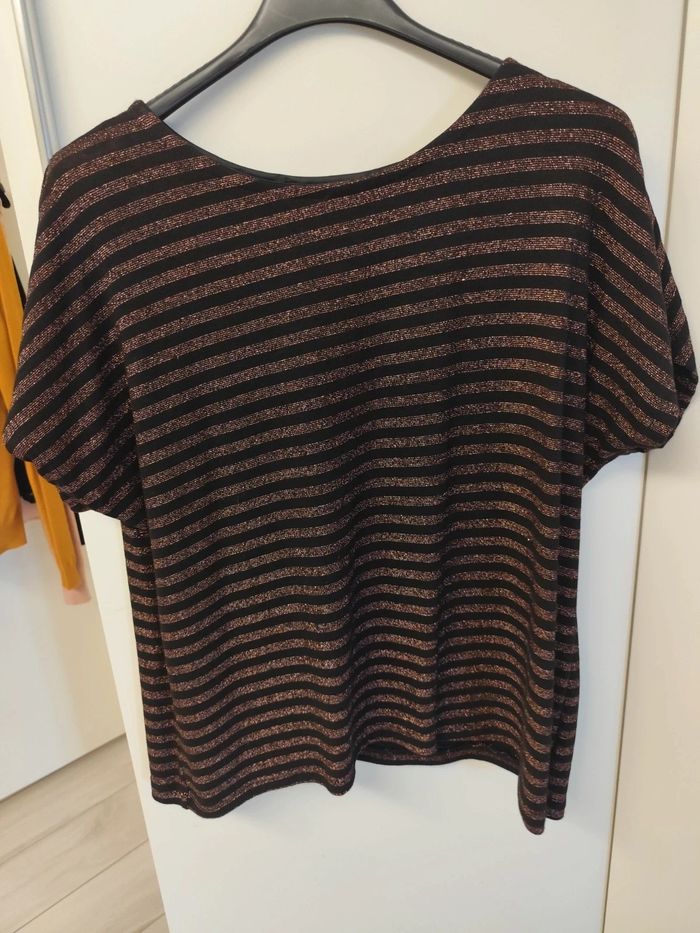 Pull noir à rayures métallisées cuivrées – Oversize