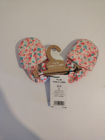 Chausson fille fleurie 15/17 tape à l'oeil