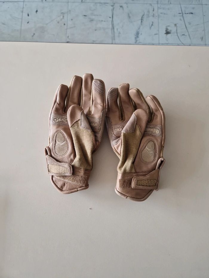 Gant de combat IA - photo numéro 2