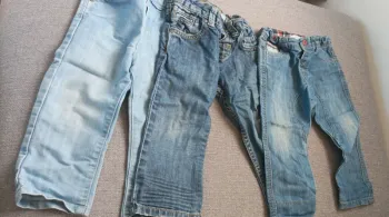 Lot jeans 18 mois