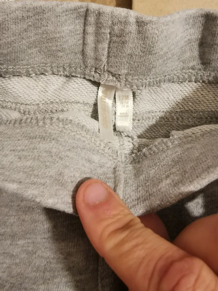 Short gris epais 12 mois - photo numéro 2