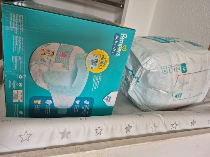 Lot de couche pampers taille 5 - photo numéro 3
