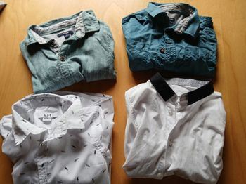 Lot 4 chemises taille 6 ans tbe