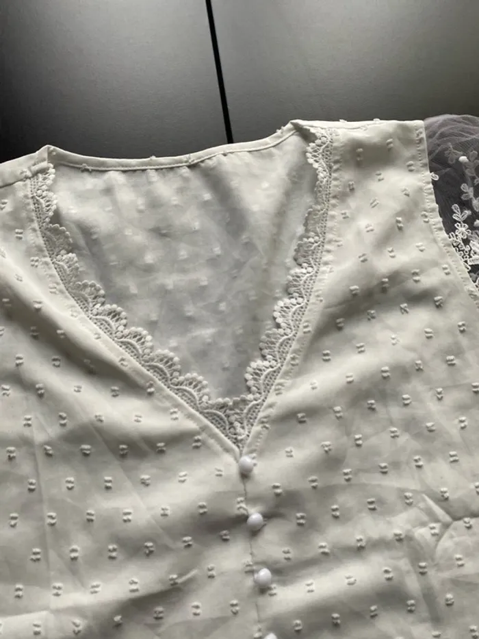 Blouse dentelle Shein en très bon état - photo numéro 4